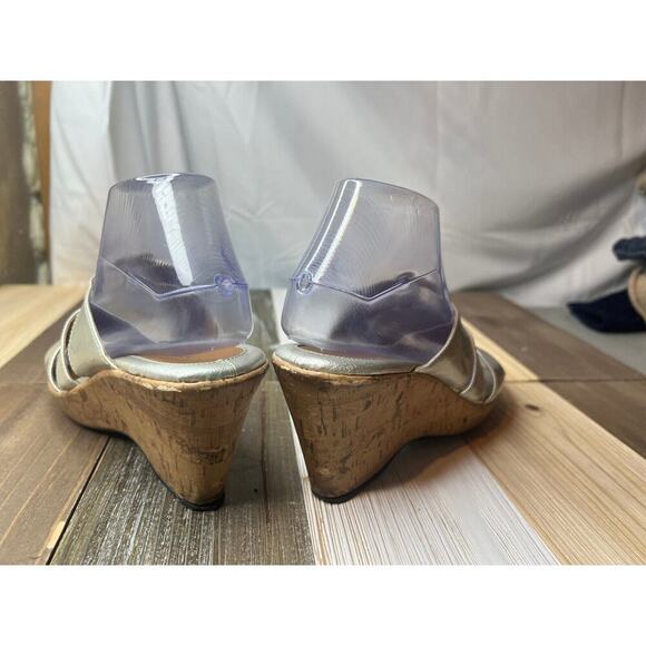 Attention Sandals Womens Size 8 M Silver Wedge Slip On Open Toe Comfy Academia - Picture 6 of 11